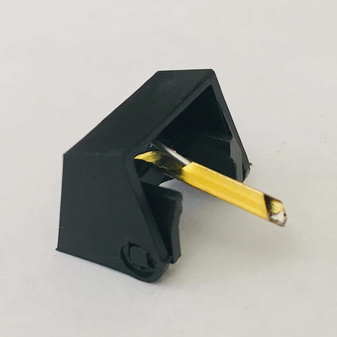 Kyowa Diamond Elliptical Stylus Turntable Needle Replacement for Shure N95ED